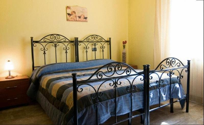 B&B Mare Nostrum Catona Di Reggio Calabria Δωμάτιο φωτογραφία
